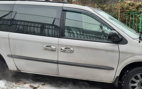 Chrysler Town & Country IV, 2001 год, 800 000 рублей, 2 фотография