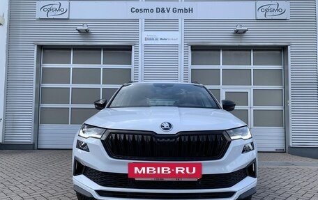 Skoda Karoq I, 2023 год, 4 220 000 рублей, 2 фотография