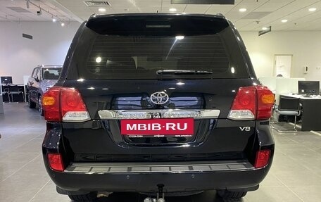 Toyota Land Cruiser 200, 2014 год, 3 819 000 рублей, 6 фотография