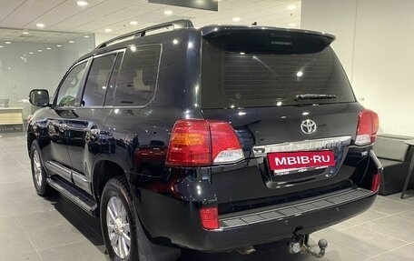 Toyota Land Cruiser 200, 2014 год, 3 819 000 рублей, 7 фотография