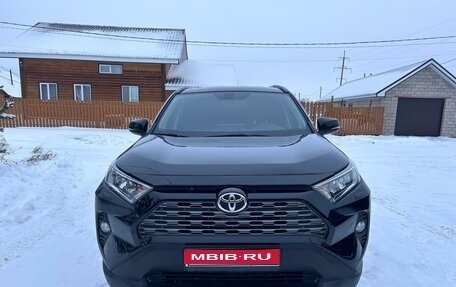 Toyota RAV4, 2020 год, 3 000 000 рублей, 1 фотография