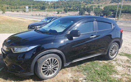 Honda Vezel, 2018 год, 2 300 000 рублей, 2 фотография