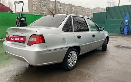 Daewoo Nexia I рестайлинг, 2010 год, 270 000 рублей, 3 фотография