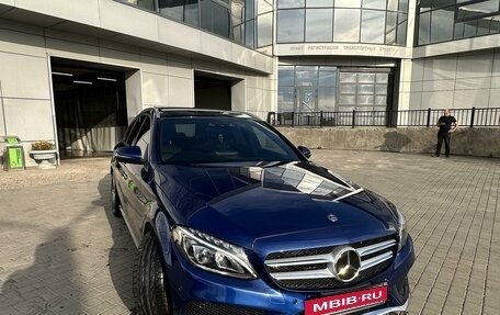 Mercedes-Benz C-Класс, 2018 год, 3 000 000 рублей, 2 фотография