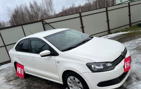 Volkswagen Polo VI (EU Market), 2013 год, 800 000 рублей, 2 фотография