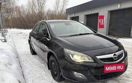 Opel Astra J, 2011 год, 550 000 рублей, 3 фотография