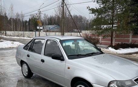 Daewoo Nexia I рестайлинг, 2010 год, 300 000 рублей, 4 фотография