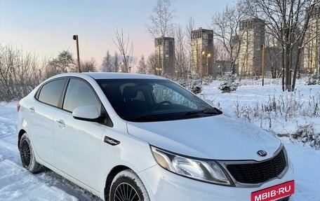 KIA Rio III рестайлинг, 2014 год, 835 000 рублей, 2 фотография