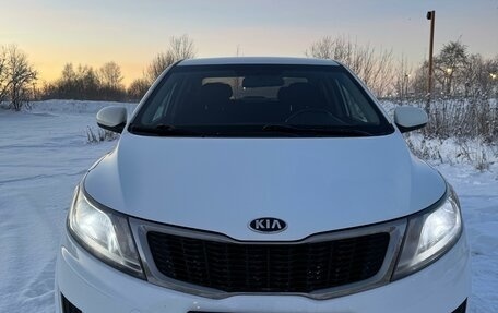 KIA Rio III рестайлинг, 2014 год, 835 000 рублей, 3 фотография