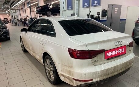 Audi A4, 2018 год, 2 397 000 рублей, 6 фотография