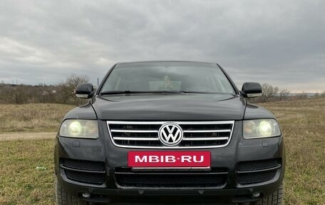 Volkswagen Touareg III, 2006 год, 1 500 000 рублей, 2 фотография