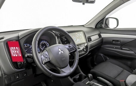 Mitsubishi Outlander III рестайлинг 3, 2012 год, 1 490 000 рублей, 16 фотография