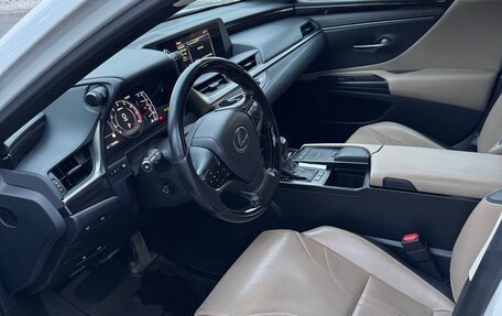 Lexus ES VII, 2019 год, 4 450 000 рублей, 10 фотография