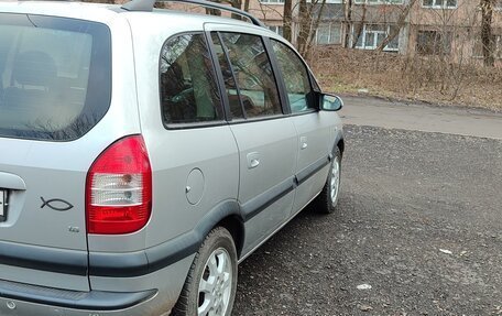 Opel Zafira A рестайлинг, 2004 год, 580 000 рублей, 15 фотография