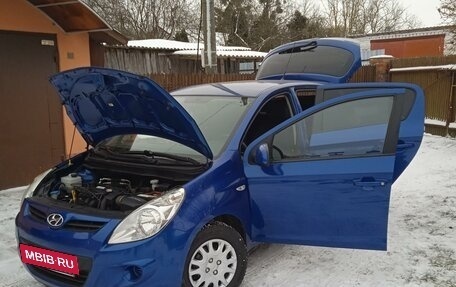 Hyundai i20 IB рестайлинг, 2010 год, 745 000 рублей, 13 фотография