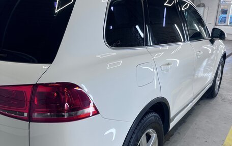 Volkswagen Touareg III, 2011 год, 2 150 000 рублей, 6 фотография