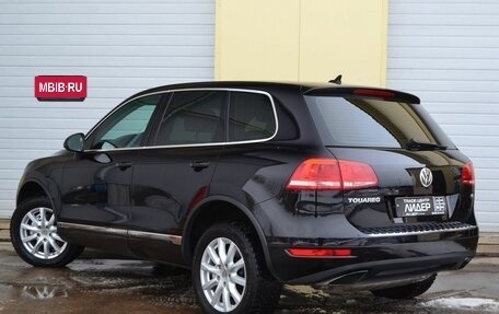 Volkswagen Touareg III, 2010 год, 2 100 000 рублей, 2 фотография