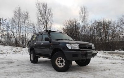 Toyota Land Cruiser 100 рестайлинг 2, 2001 год, 2 900 000 рублей, 1 фотография