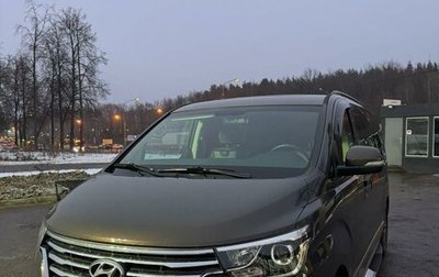 Hyundai Grand Starex Grand Starex I рестайлинг 2, 2019 год, 4 050 000 рублей, 1 фотография