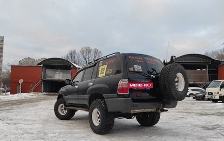 Toyota Land Cruiser 100 рестайлинг 2, 2001 год, 2 900 000 рублей, 3 фотография