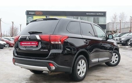 Mitsubishi Outlander III рестайлинг 3, 2017 год, 1 901 000 рублей, 3 фотография