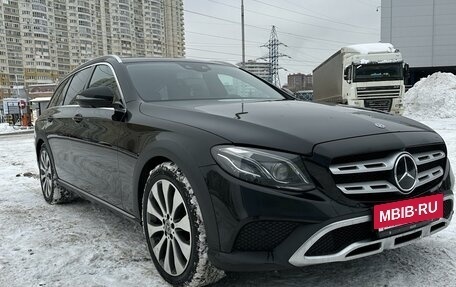 Mercedes-Benz E-Класс, 2017 год, 3 650 000 рублей, 14 фотография