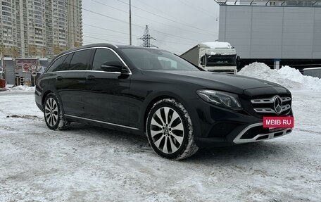 Mercedes-Benz E-Класс, 2017 год, 3 650 000 рублей, 15 фотография