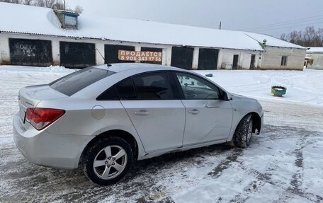 Chevrolet Cruze II, 2010 год, 540 000 рублей, 7 фотография