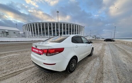 KIA Rio III рестайлинг, 2015 год, 900 000 рублей, 16 фотография