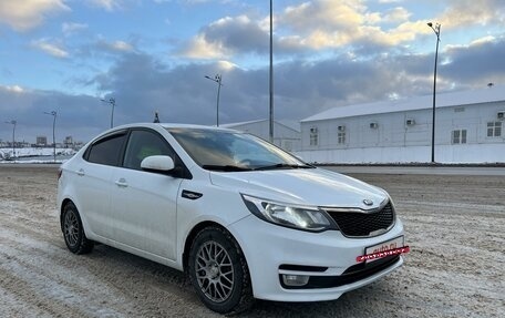 KIA Rio III рестайлинг, 2015 год, 900 000 рублей, 15 фотография