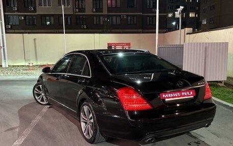 Mercedes-Benz S-Класс, 2008 год, 1 750 000 рублей, 3 фотография