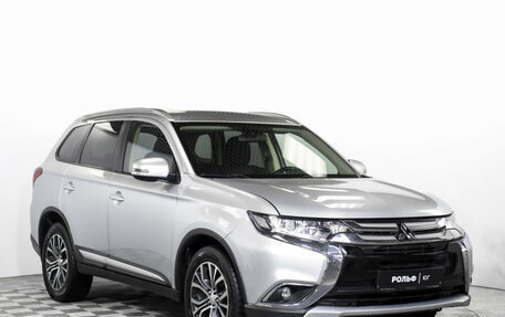 Mitsubishi Outlander III рестайлинг 3, 2018 год, 1 695 000 рублей, 3 фотография