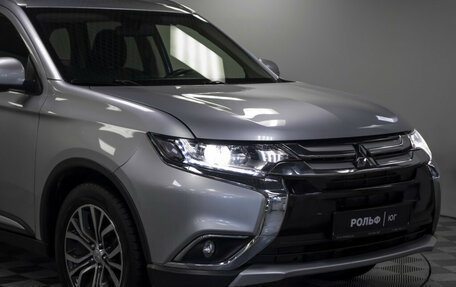 Mitsubishi Outlander III рестайлинг 3, 2018 год, 1 695 000 рублей, 20 фотография