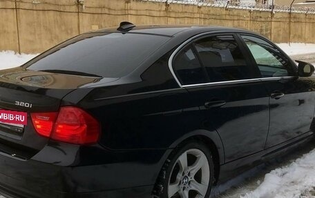 BMW 3 серия, 2011 год, 1 250 000 рублей, 12 фотография