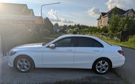 Mercedes-Benz C-Класс, 2019 год, 3 650 000 рублей, 4 фотография