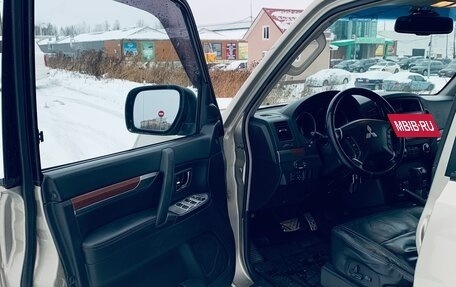 Mitsubishi Pajero IV, 2008 год, 1 590 000 рублей, 16 фотография