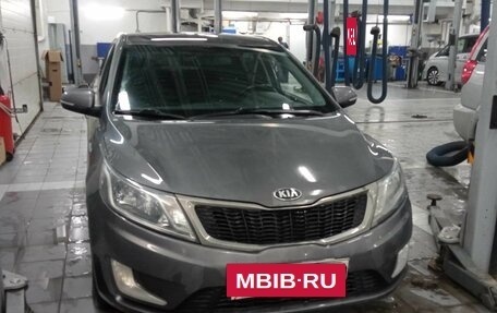 KIA Rio III рестайлинг, 2014 год, 1 050 000 рублей, 2 фотография