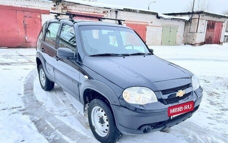 Chevrolet Niva I рестайлинг, 2018 год, 720 000 рублей, 2 фотография