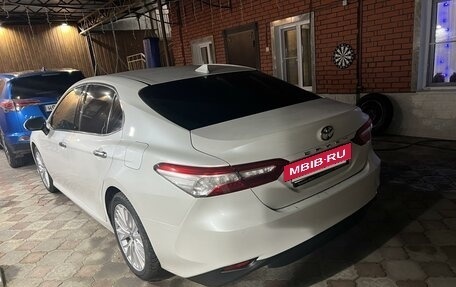 Toyota Camry, 2018 год, 3 200 000 рублей, 3 фотография