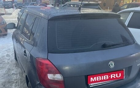 Skoda Fabia II, 2011 год, 700 000 рублей, 2 фотография