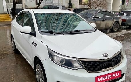 KIA Rio III рестайлинг, 2016 год, 800 000 рублей, 3 фотография