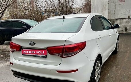 KIA Rio III рестайлинг, 2016 год, 800 000 рублей, 4 фотография