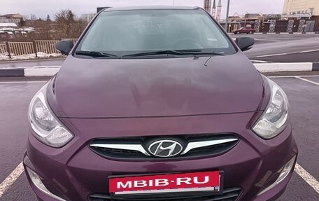 Hyundai Solaris II рестайлинг, 2011 год, 825 000 рублей, 23 фотография