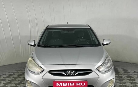 Hyundai Solaris II рестайлинг, 2012 год, 700 000 рублей, 2 фотография