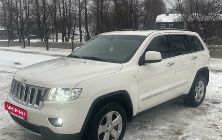 Jeep Grand Cherokee, 2011 год, 2 300 000 рублей, 2 фотография