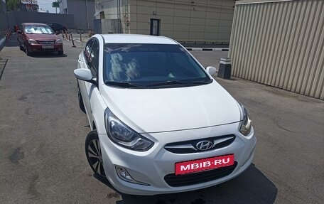 Hyundai Solaris II рестайлинг, 2013 год, 820 000 рублей, 8 фотография