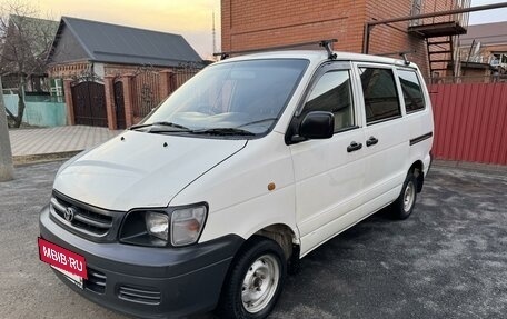 Toyota Town Ace III, 2002 год, 650 000 рублей, 3 фотография