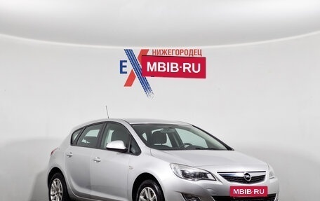 Opel Astra J, 2011 год, 649 000 рублей, 2 фотография