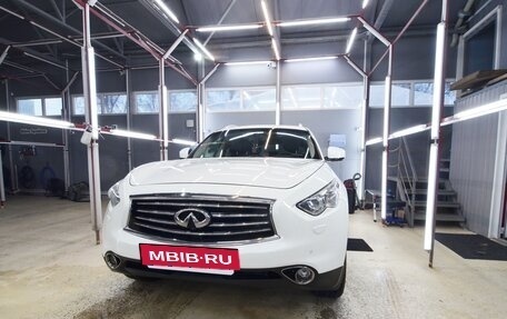 Infiniti FX II, 2012 год, 2 550 000 рублей, 3 фотография