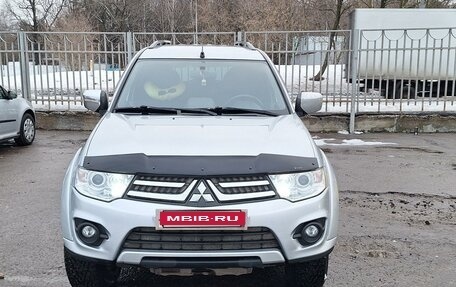 Mitsubishi Pajero Sport II рестайлинг, 2014 год, 2 460 000 рублей, 2 фотография